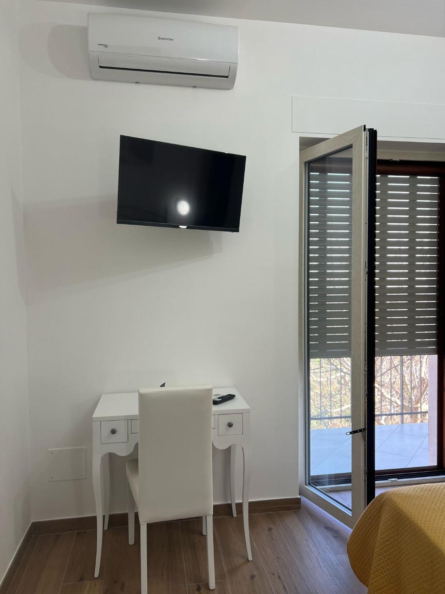 Hotel Dente Di Leone San Mauro Cilento Zewnętrze zdjęcie